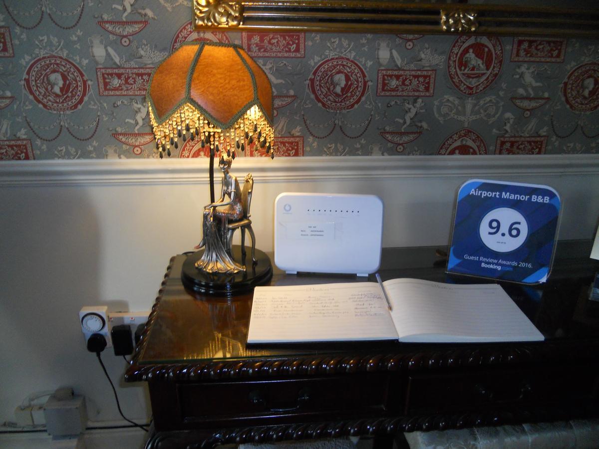 Airport Manor Accommodation Shannon Extérieur photo